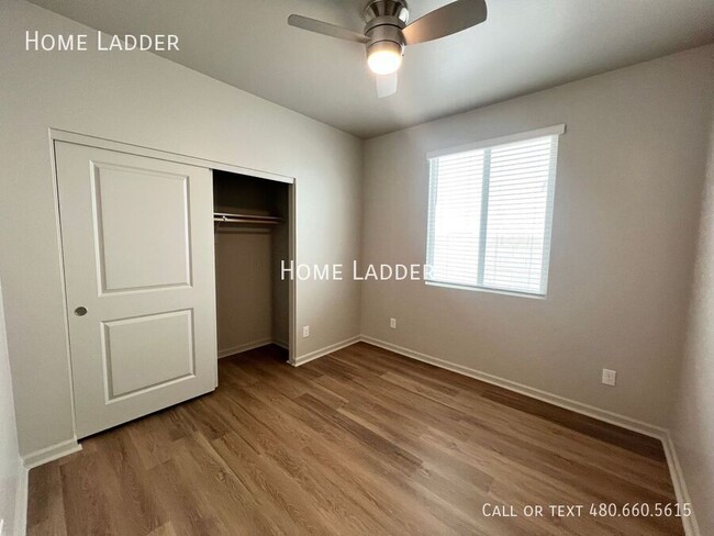 Building Photo - 17823 W Via De Luna Dr