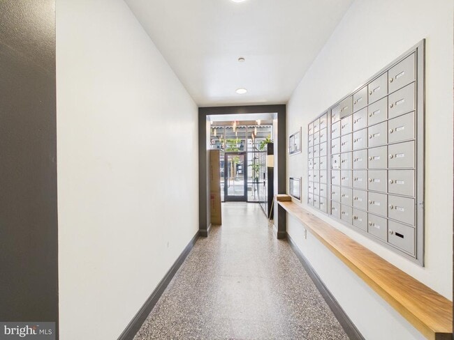 Building Photo - 1600 Chestnut St