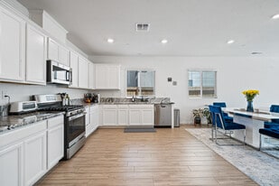 Building Photo - 3324 Pruett Dr