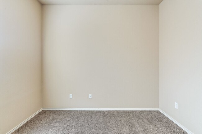 Building Photo - AVAILABLE NOW! Beautiful 3 Bedroom Townhome Located in Georgetown, TX!