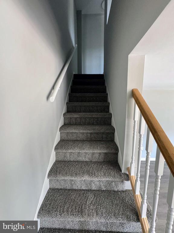 Building Photo - 1015 Alcyon Dr