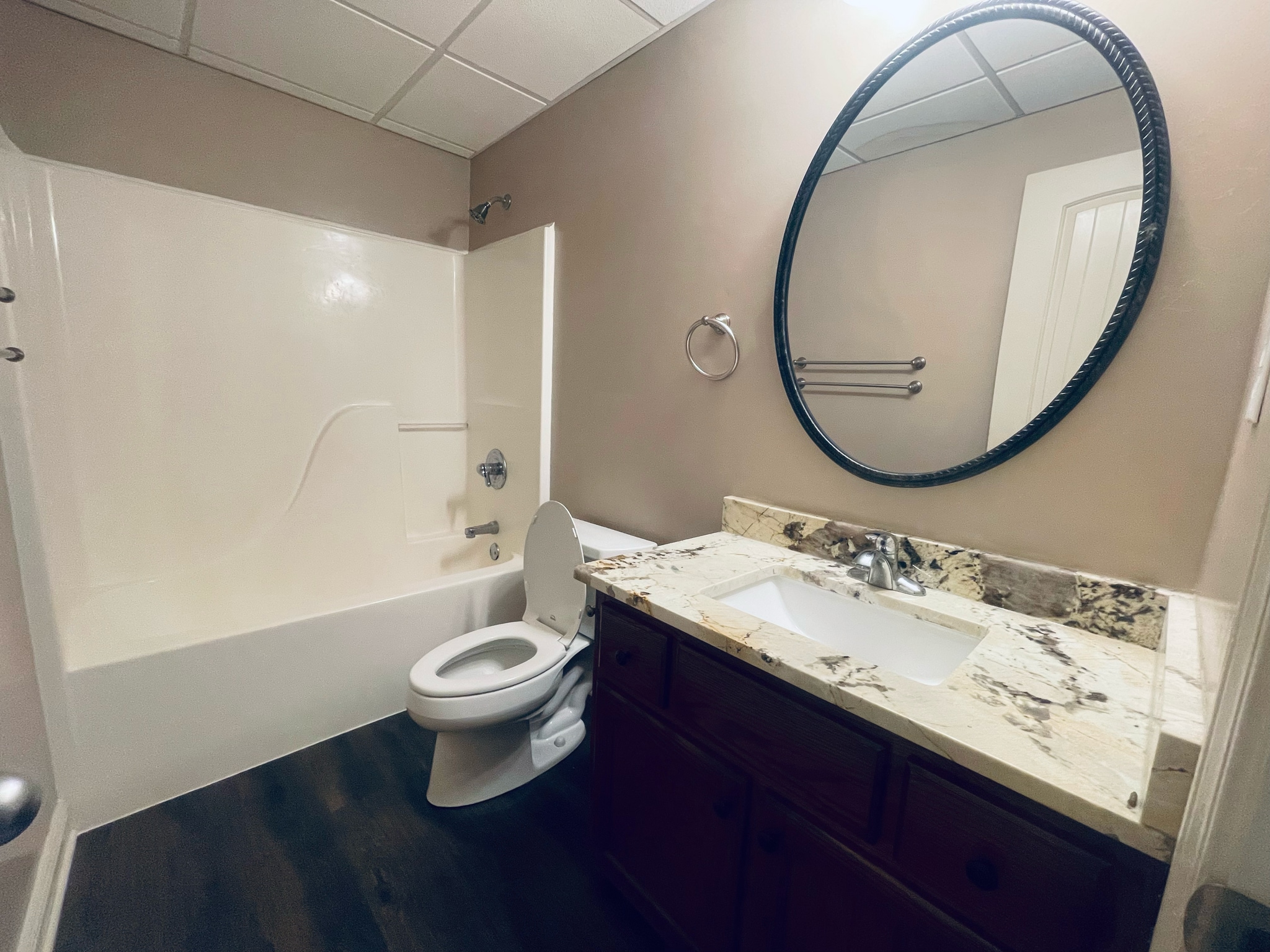 Building Photo - 770 Ridgefield Way