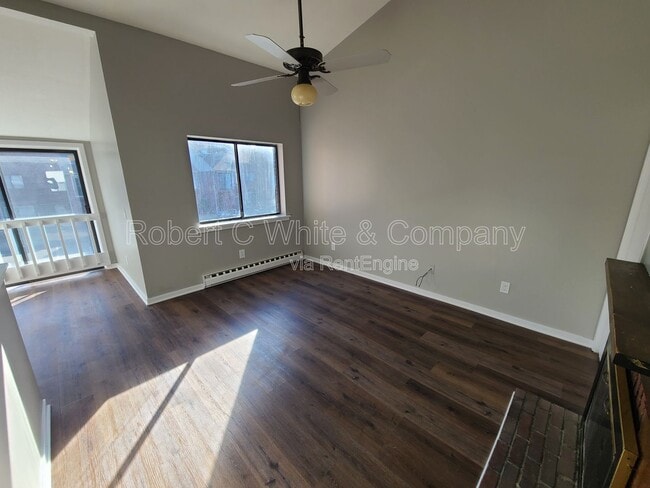 Building Photo - 279 Redstone Hl Rd