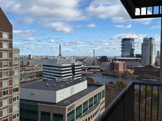 Primary Photo - 8 Museum Way