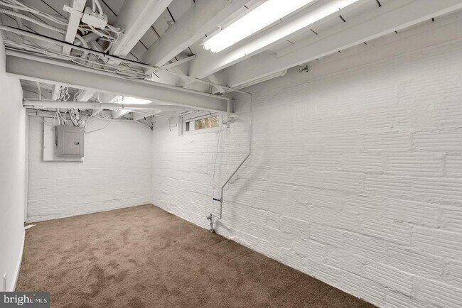 Building Photo - 3247 38th St NW