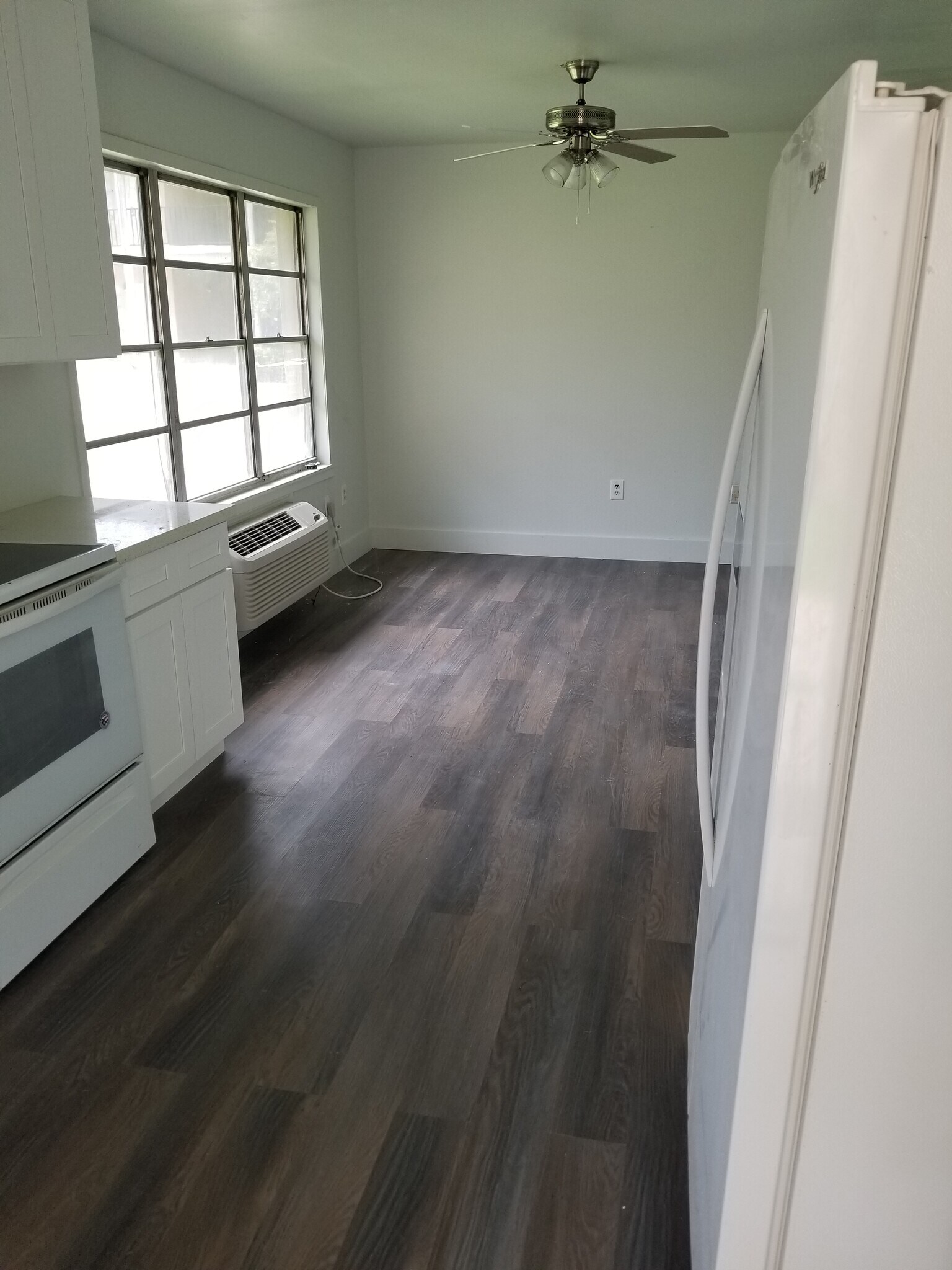 View from Kitchen to Den/Dining Room - 1009 West St