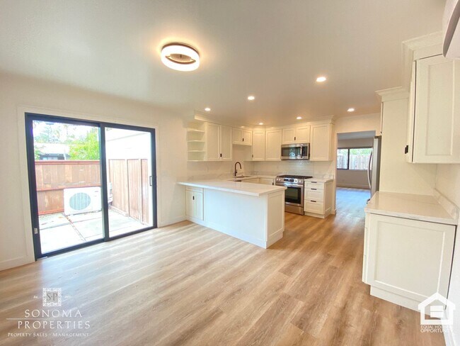 Building Photo - Modern Downstairs 2-Bedroom Unit Minutes from Sonoma Plaza