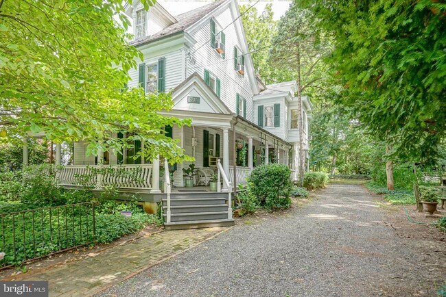 Building Photo - 315 Chestnut St