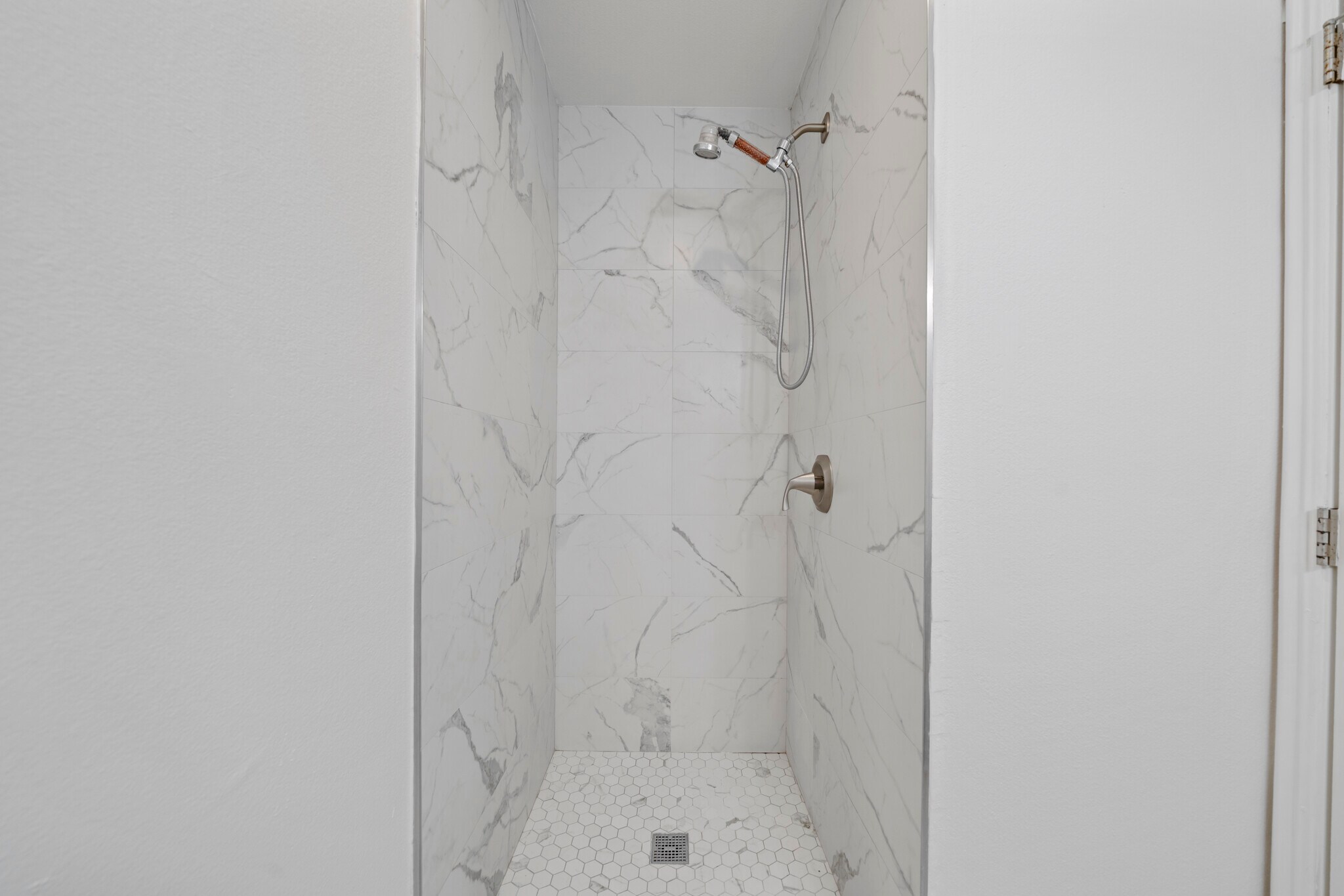 Building Photo - 12411 Osborne St