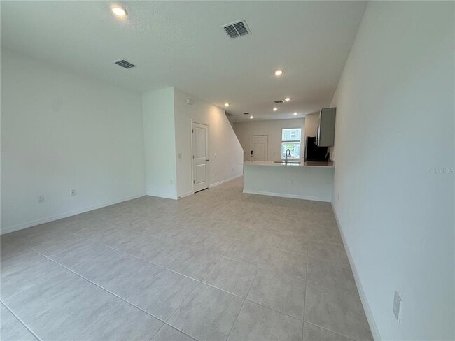 Building Photo - 3085 Skyline Lp