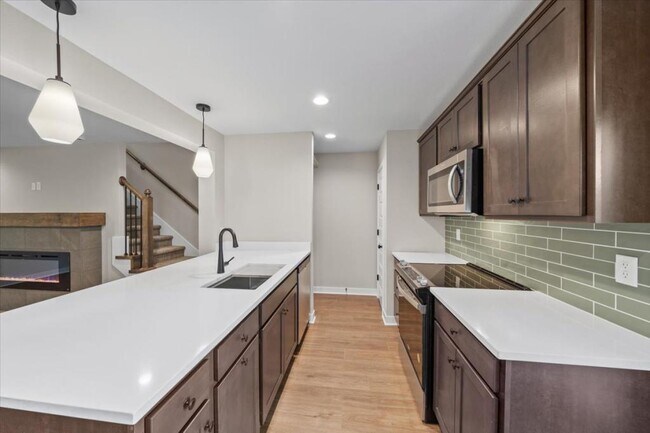 Building Photo - 4614 Forest Ave