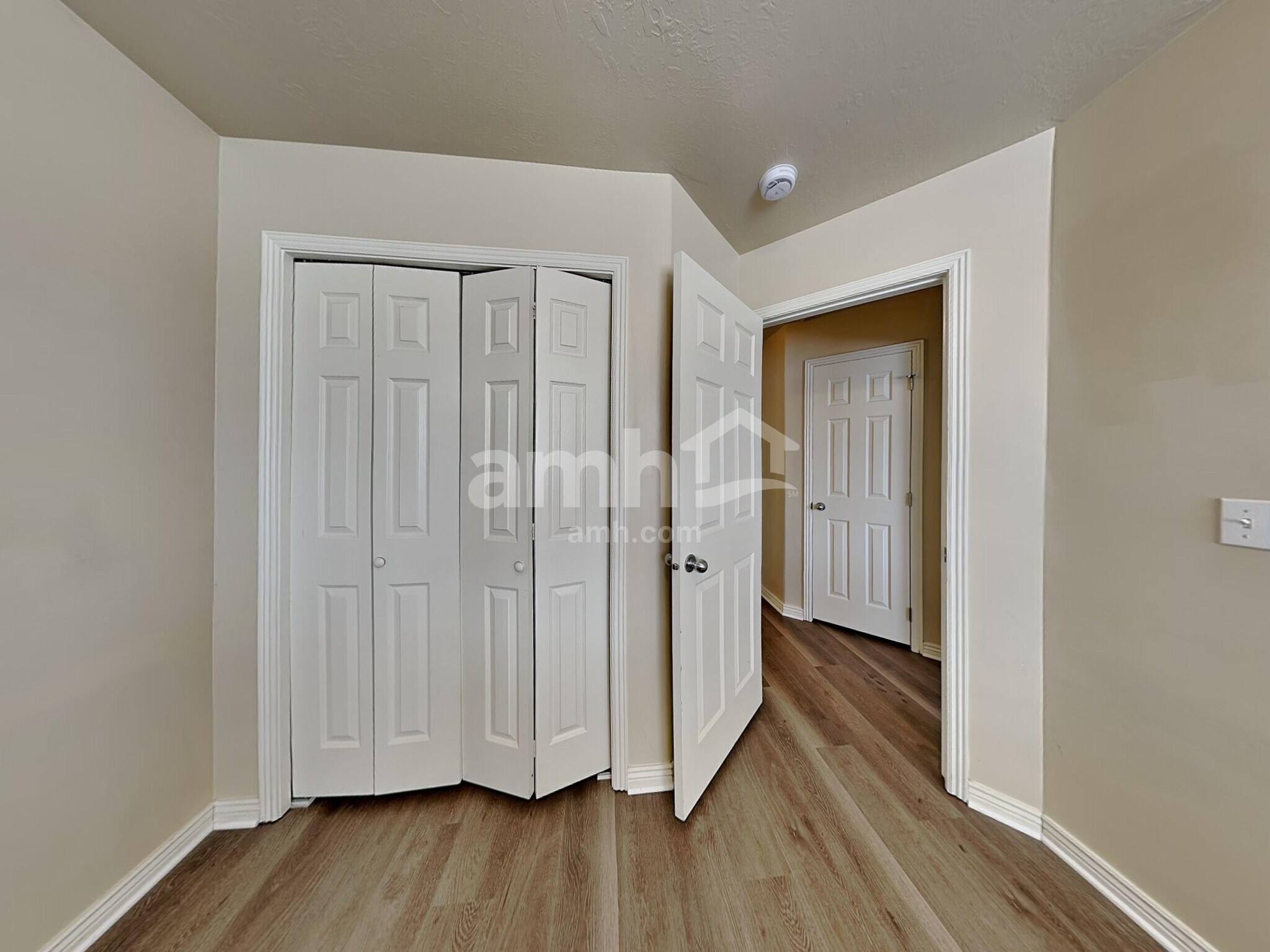 Building Photo - 980 Inverness Dr