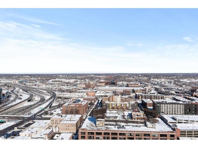 Building Photo - 78 10th St E