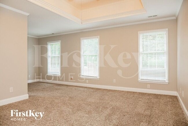 Building Photo - 1297 Kennett Ave