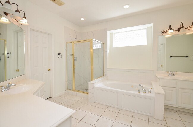 Building Photo - 23615 Banning Point Ct