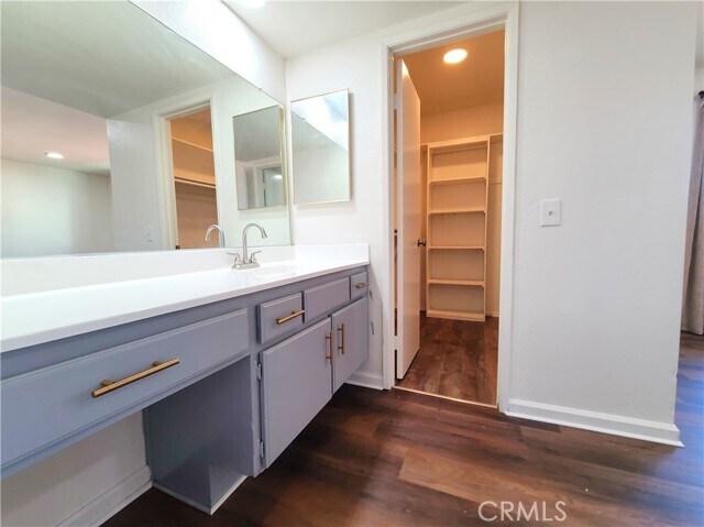 Building Photo - 1077 S Santo Antonio Dr