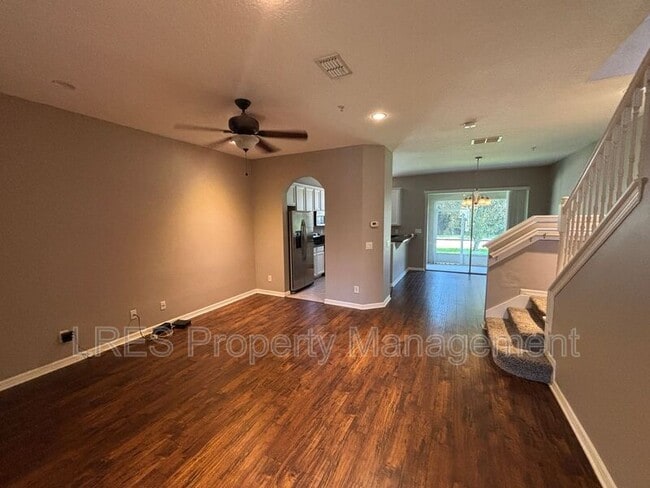 Building Photo - 55 Canterbury Bell Dr