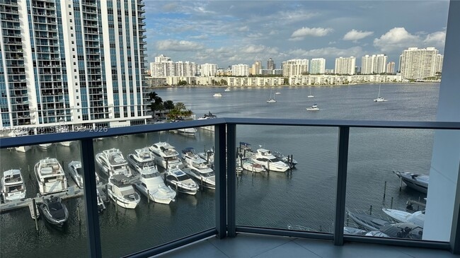 Building Photo - 17111 Biscayne Blvd