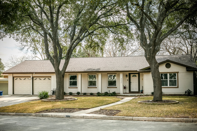 Primary Photo - 3006 Albin Dr