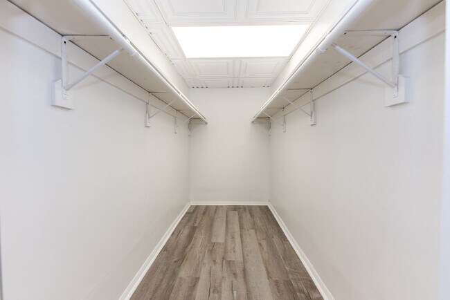 Building Photo - One Bedroom Micro Apartment S1 | Shadyside...
