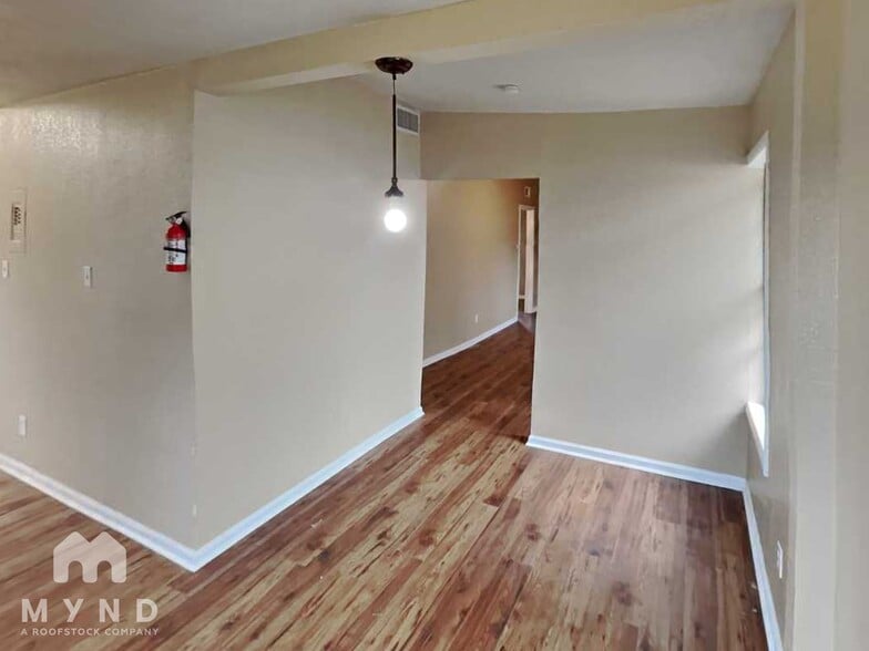 Building Photo - 4809 Jo Ann St