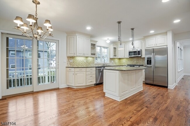 Building Photo - 2114 Elizabeth Ave