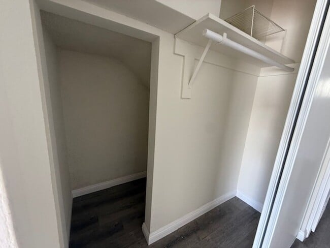Building Photo - Remodeled Condo in Tustin