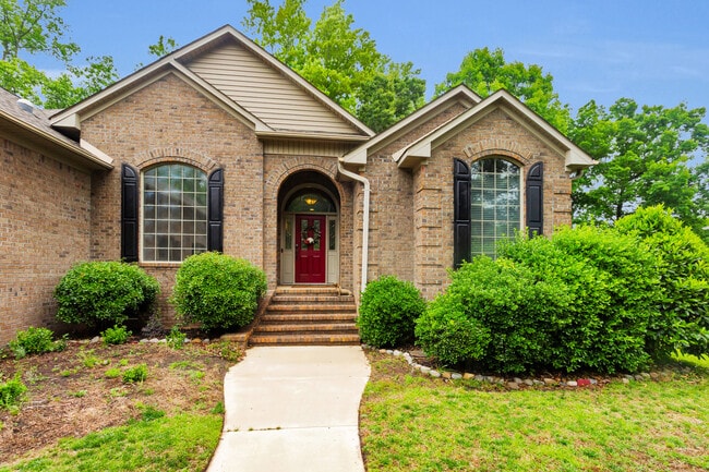 Building Photo - 106 Brugg Ct