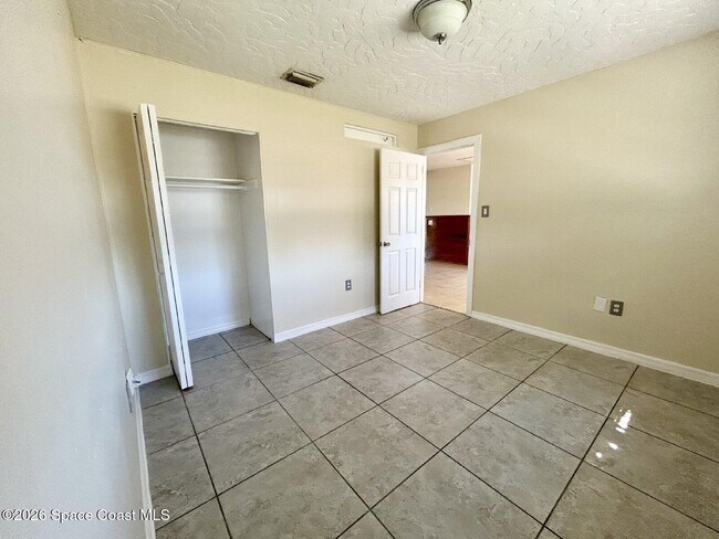 Building Photo - 100 Prince Ave