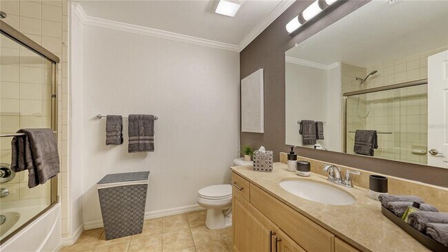 Building Photo - 1064 N Tamiami Trl