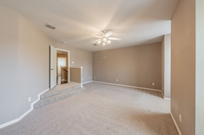 Building Photo - 3504 Oliver Dr