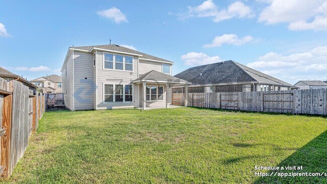 Building Photo - 7611 Coral Ky Dr