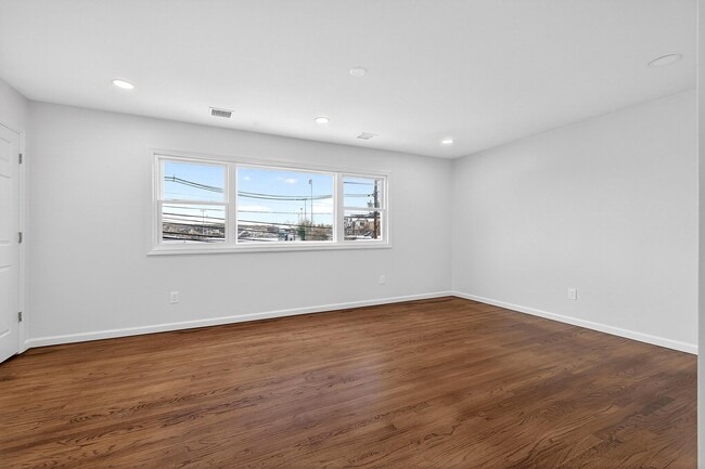 Building Photo - 269 Schuyler Ave