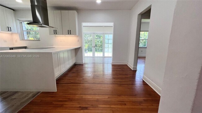 Building Photo - 29 Cadima Ave