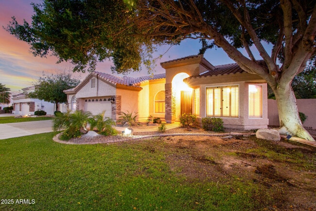 Building Photo - 6401 W Orchid Ln