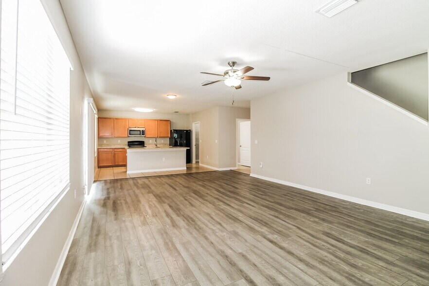 Building Photo - 14471 Finsbury Dr