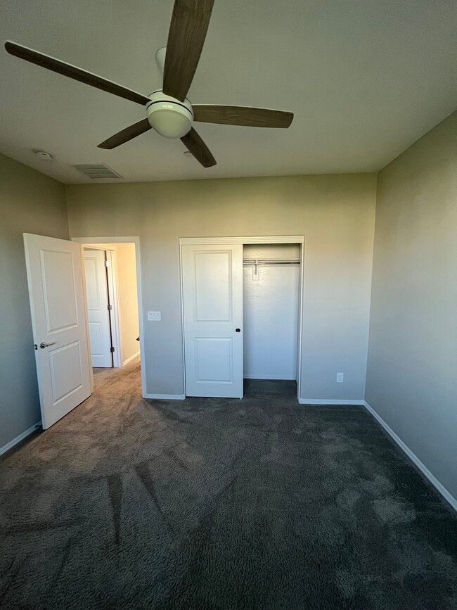 Building Photo - 1636 E Dogwood Ln