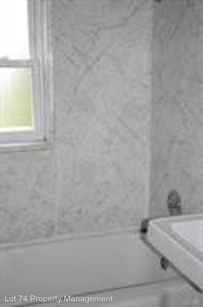 Building Photo - 2 br, 1 bath House - 2030 Westfield Terrace