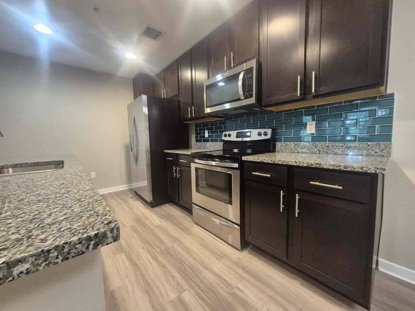 Building Photo - 3601 High Ridge Way