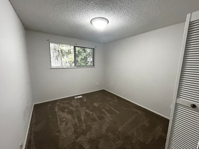 Building Photo - DW1217 - A