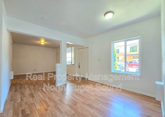 Building Photo - 15602 Ash Way