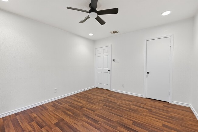 Building Photo - 15353 Arrowhead Bend