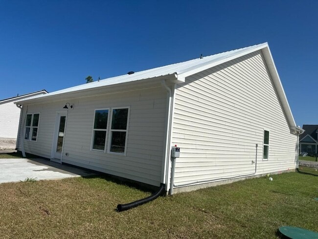 Building Photo - 521 Barber Rd