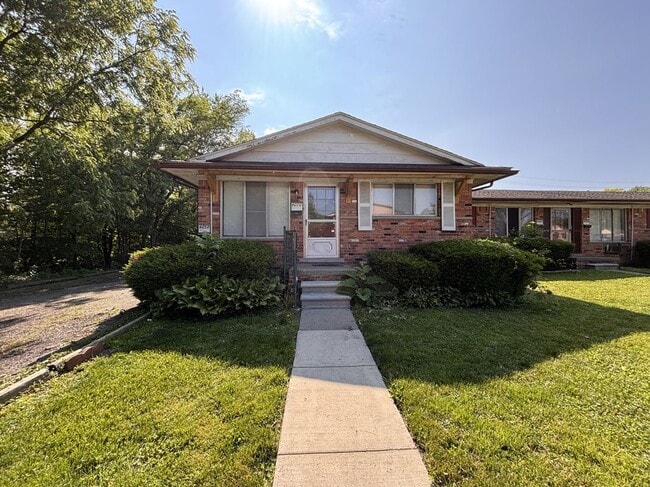 Primary Photo - 4070 Agnes Ave