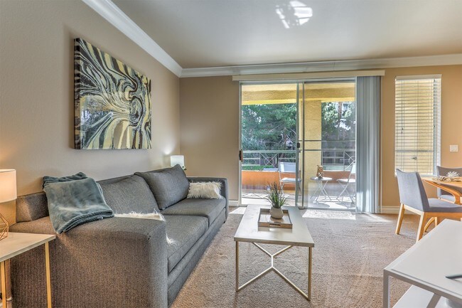 Building Photo - 260 E Flamingo Rd