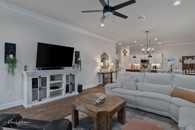 Building Photo - 767 Crozier Dr