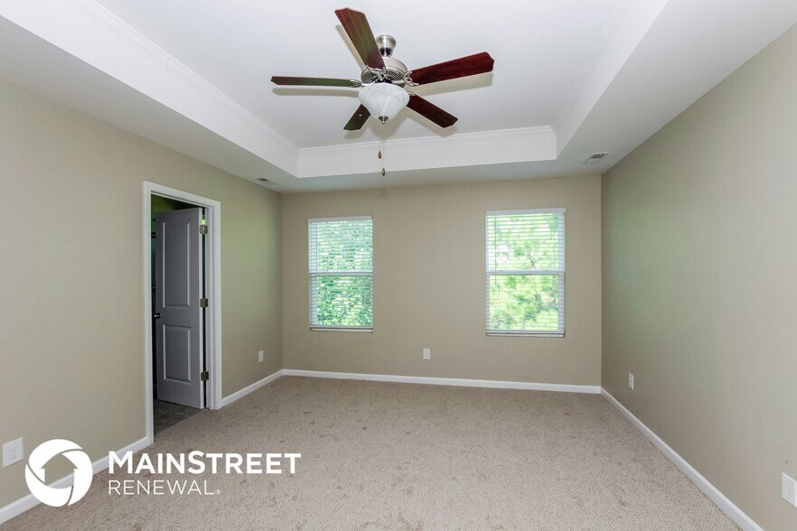 Building Photo - 309 Augustus Lane