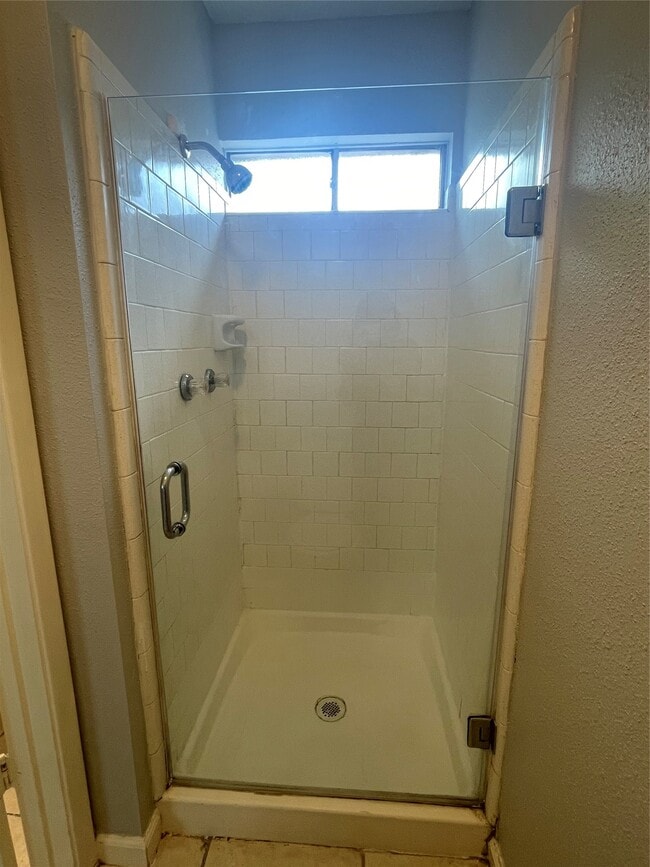 Building Photo - 7622 Bubbling Spring Ln