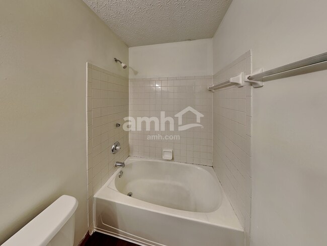 Building Photo - 2180 Maribeth Pl