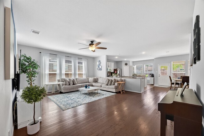 Building Photo - 2314 Trocadero Ln